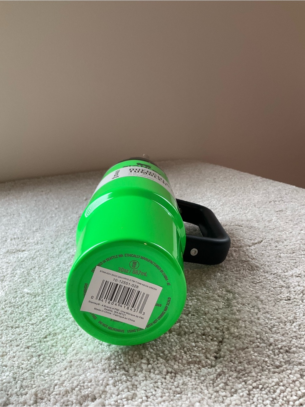 Stanley The Neon Collection Flowstate
Quencher 30oz Tumbler - Picture 2 of 3